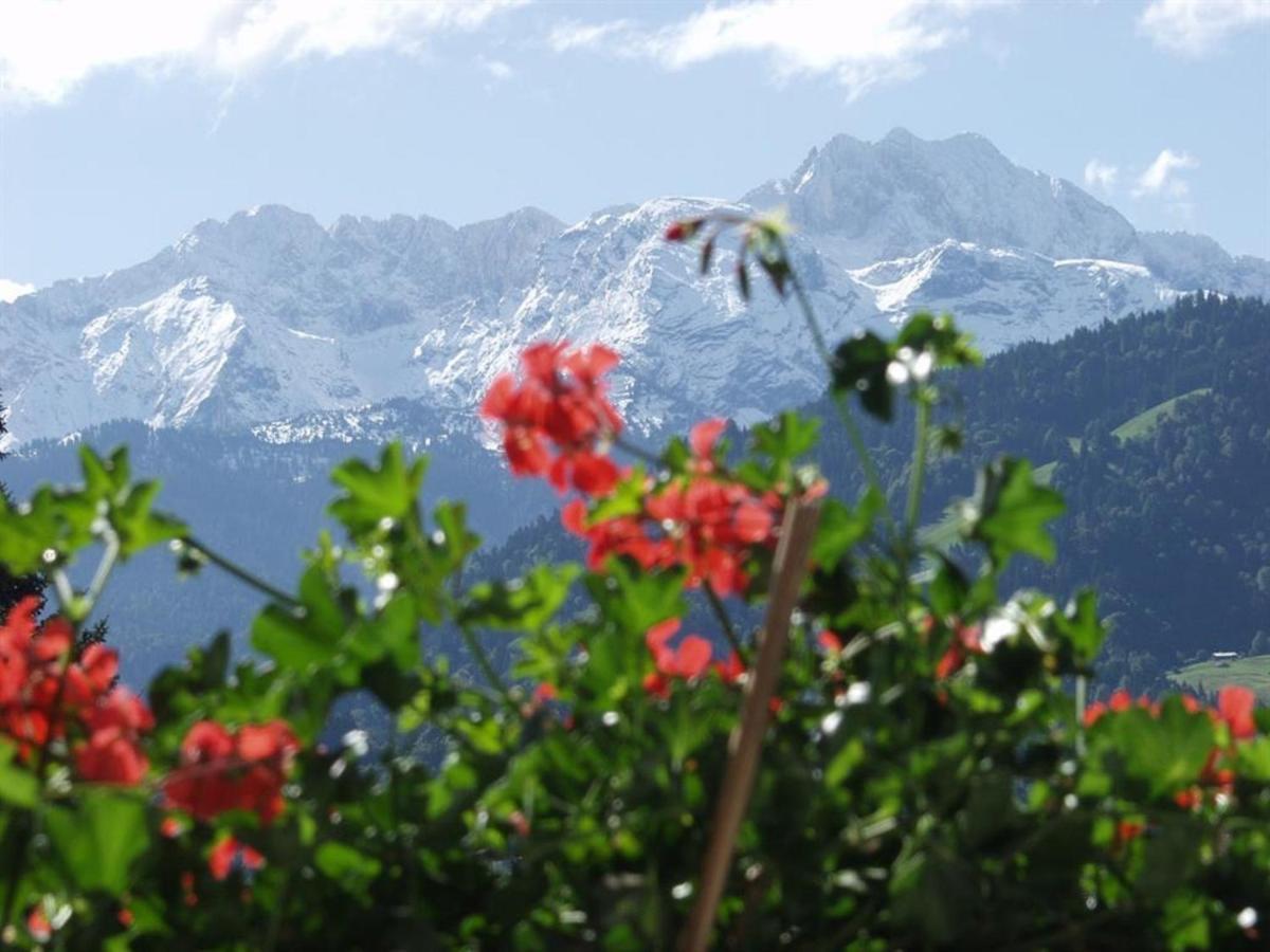 Gästehaus Lödermann Garmisch-Partenkirchen Exterior foto